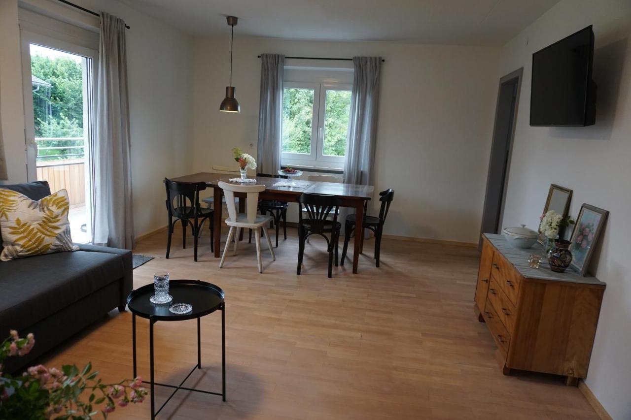 Wohnung Erdgeschoss Mit 3 Schlafzimmer In Ruhiger Gegend Mader ภายนอก รูปภาพ