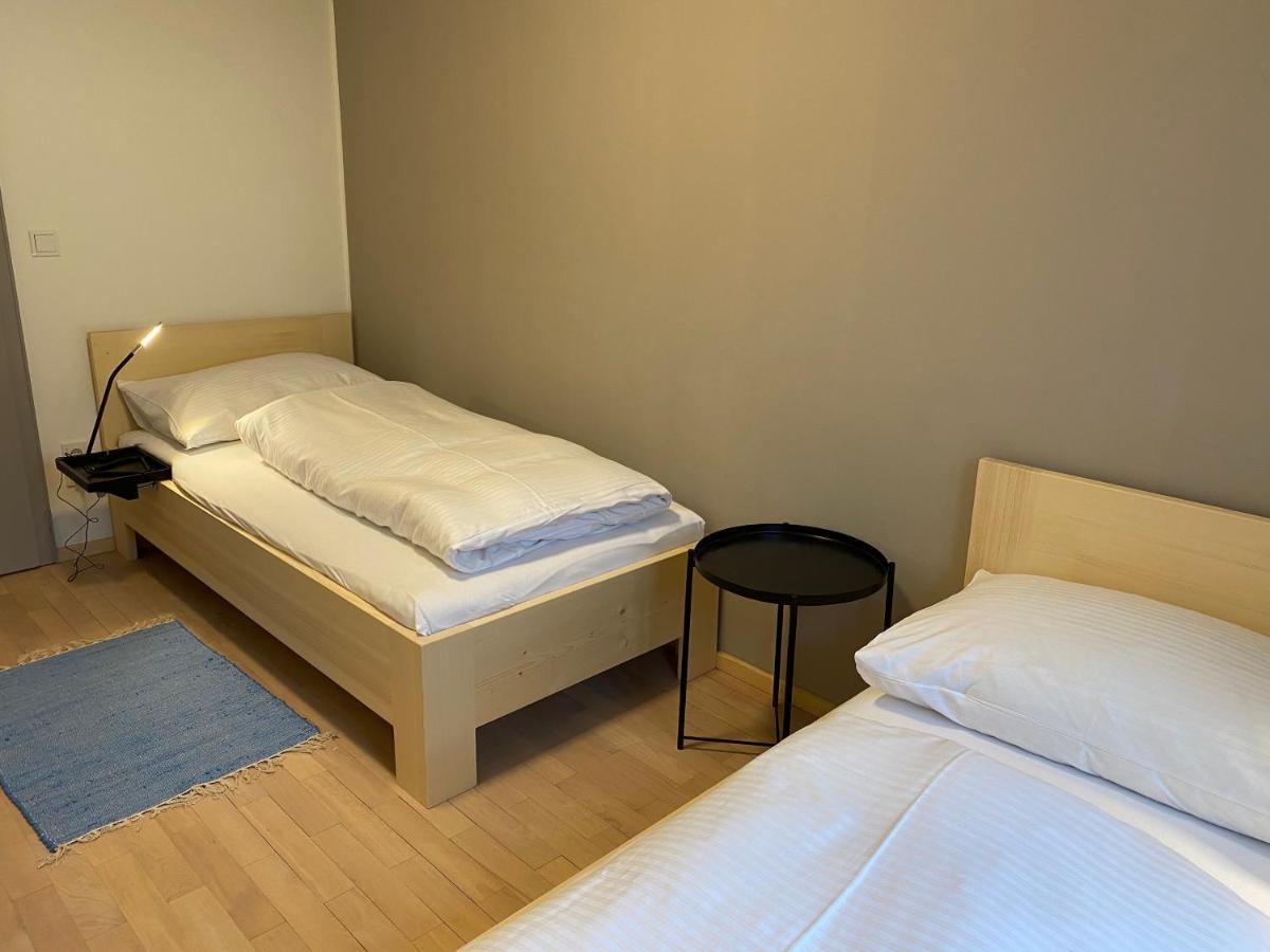Wohnung Erdgeschoss Mit 3 Schlafzimmer In Ruhiger Gegend Mader ภายนอก รูปภาพ